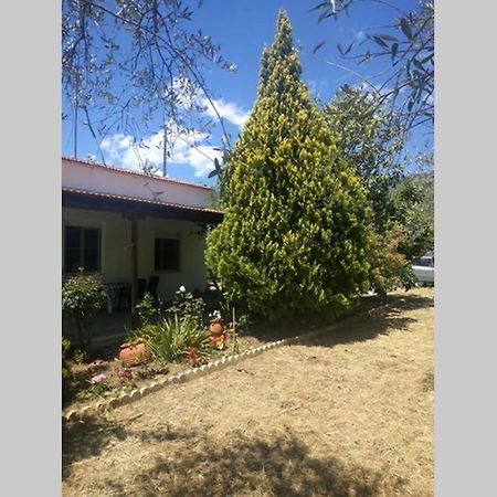 Irinis Cottage Kala Nera Exteriér fotografie