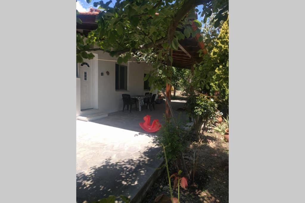 Irinis Cottage Kala Nera Exteriér fotografie